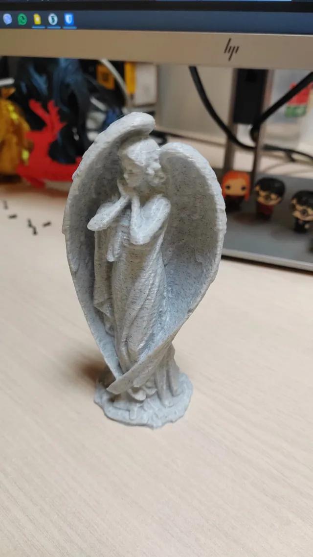 Sculpture of a beautiful angel - Afbeelding 6