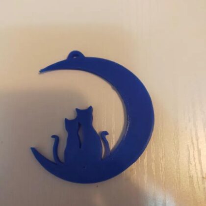 cats in half moon thinner