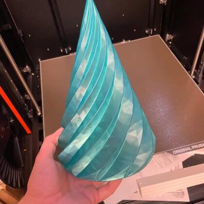 Tall Christmas Tree - Vase Mode