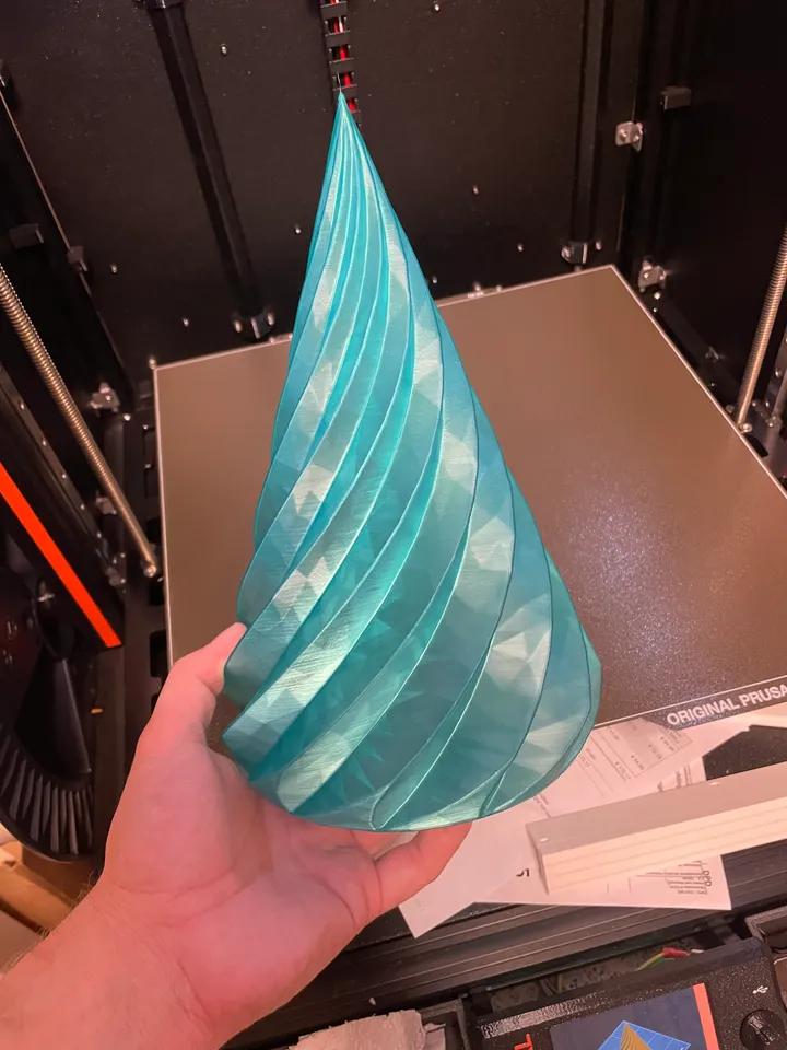 Tall Christmas Tree - Vase Mode