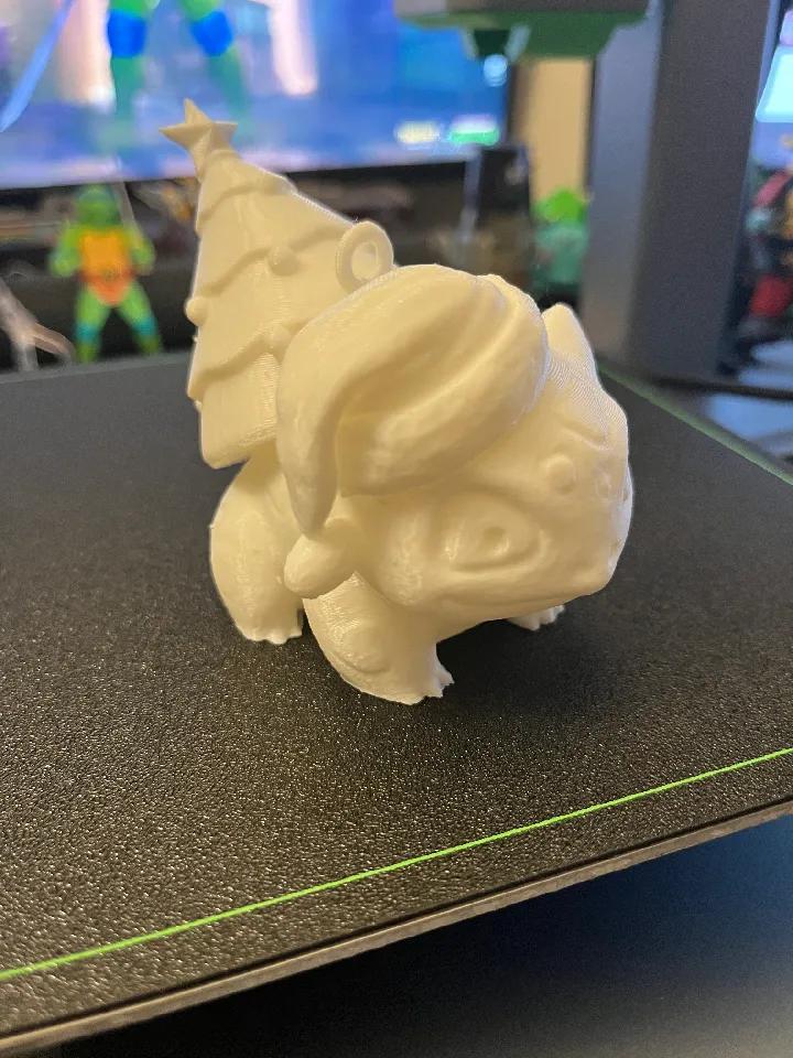 Christmas Bulbasaur